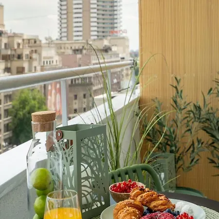 King Kong Apartment *